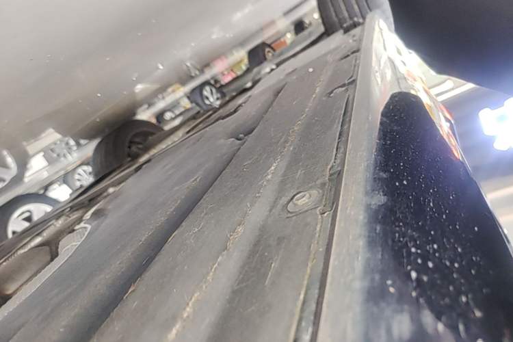 Used BMW 3 Series 2024 325i M Sport Package Right Side Sill