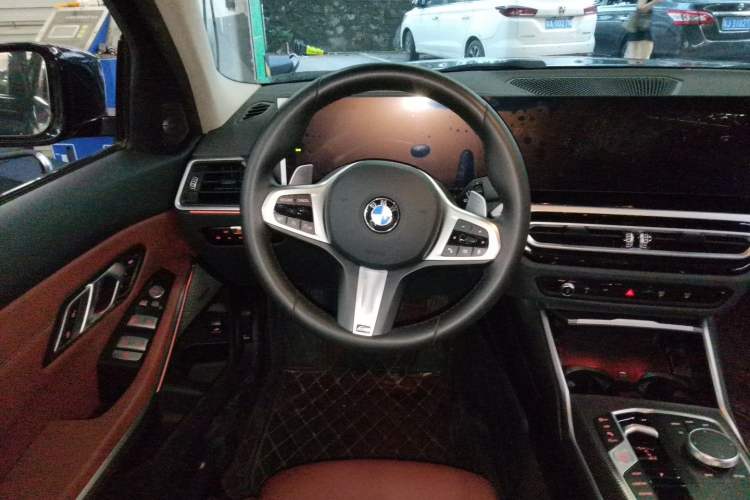 Used BMW 3 Series 2024 325Li M Sport Night Edition Package Steering Wheel