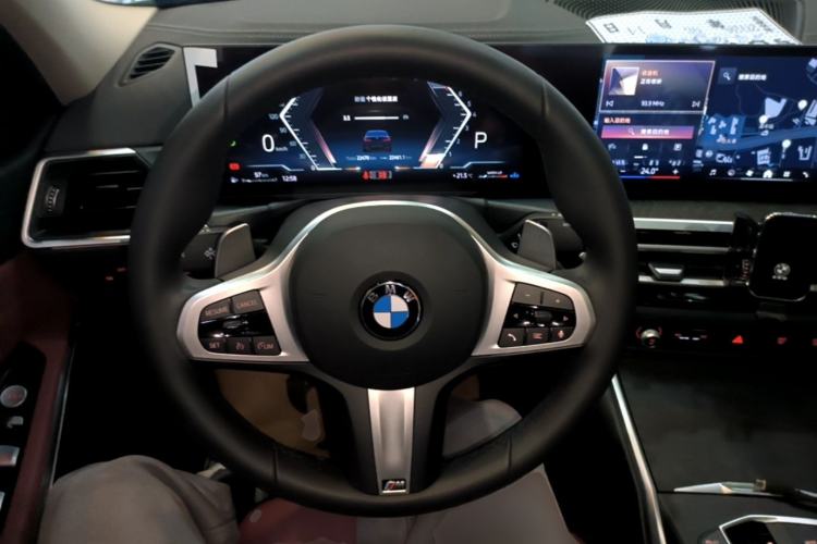 Used BMW 3 Series 2024 325i M Sport Package Steering Wheel