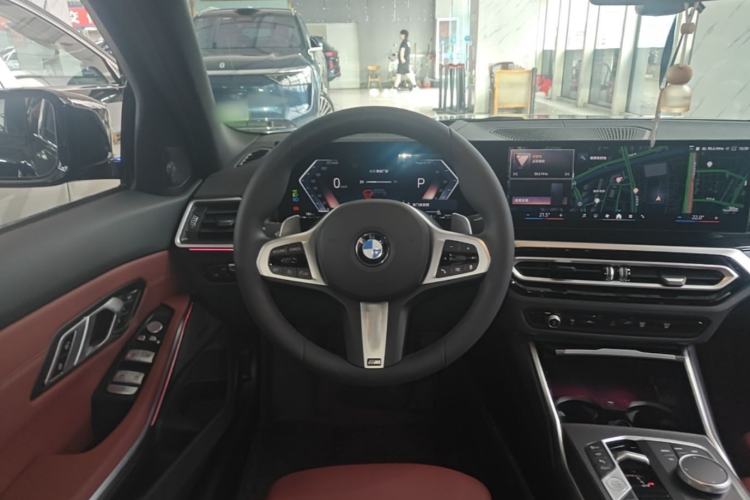 Used BMW 3 Series 2024 330i M Sport Night Edition Package Steering Wheel