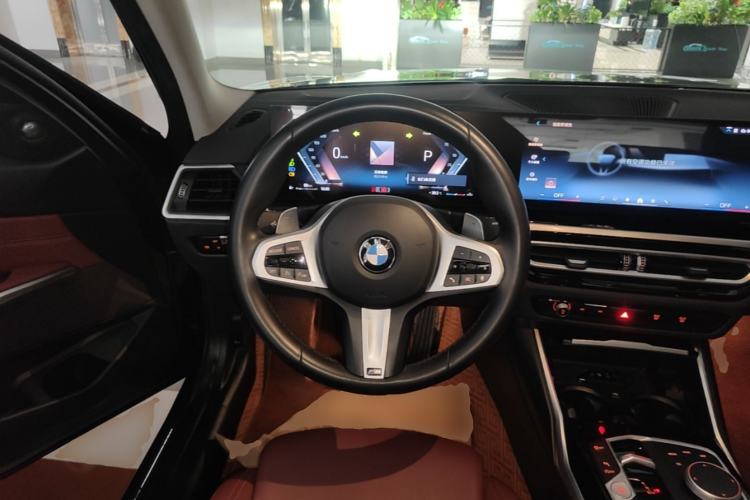 Used BMW 3 Series 2024 320Li M Sport Package Steering Wheel