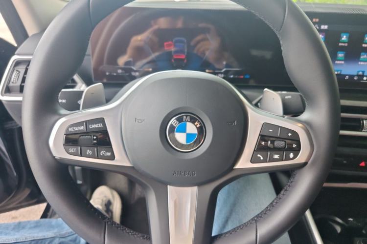 Used BMW 3 Series 2024 325Li M Sport Package Steering Wheel