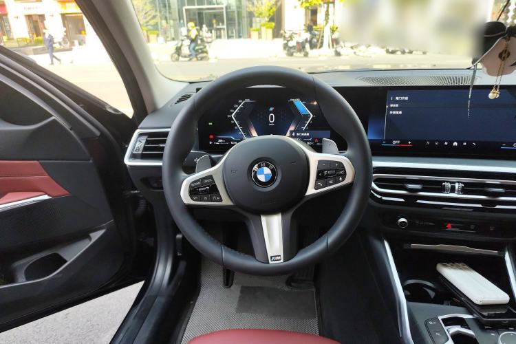 Used BMW 3 Series 2024 325i M Sport Package Steering Wheel