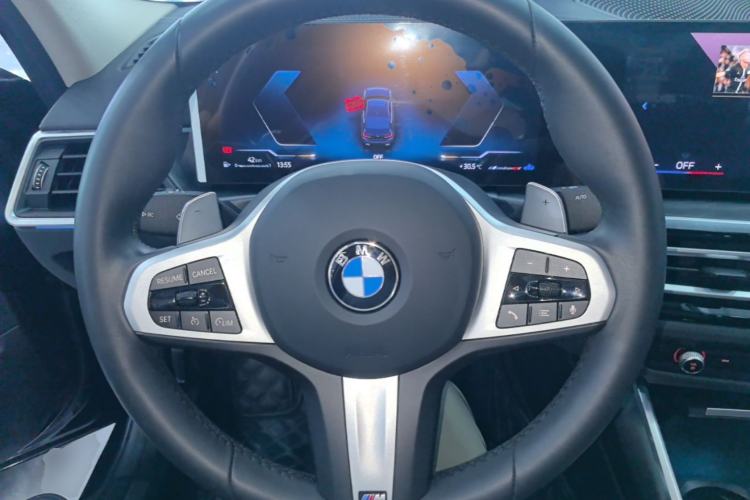 Used BMW 3 Series 2024 325i M Sport Package Steering Wheel