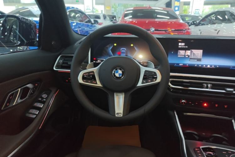 Used BMW 3 Series 2024 325i M Sport Night Edition Package Steering Wheel