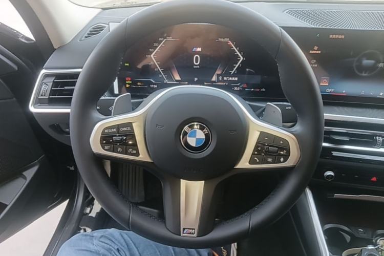 Used BMW 3 Series 2024 325i M Sport Package Steering Wheel