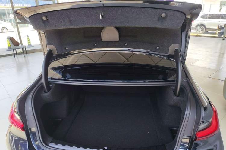 Used BMW 3 Series 2024 320Li M Sport Package Trunk