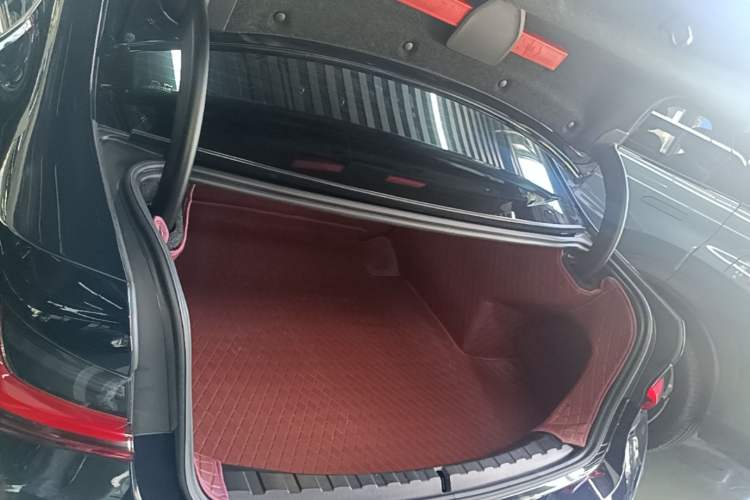 Used BMW 3 Series 2024 320Li M Sport Package Trunk