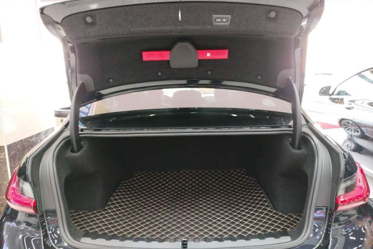 Used BMW 3 Series 2024 325Li M Sport Package Trunk