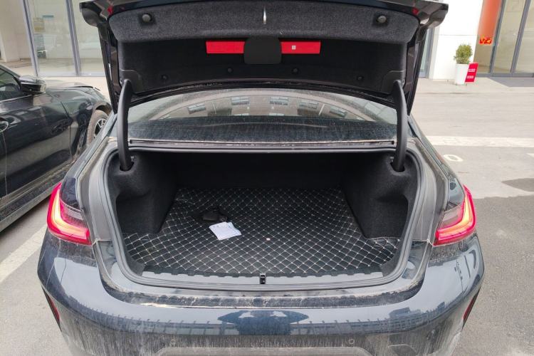 Used BMW 3 Series 2024 325i M Sport Package Trunk