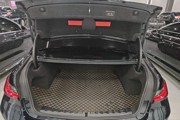 Used BMW 3 Series 2024 325Li M Sport Package Trunk