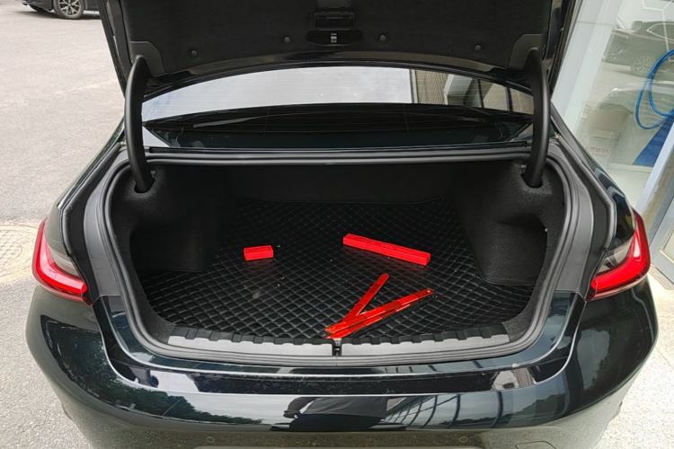Used BMW 3 Series 2024 325Li M Sport Night Edition Package Trunk