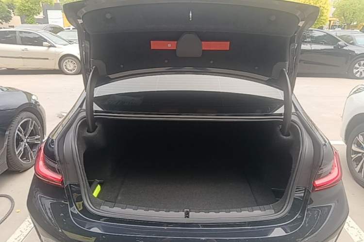 Used BMW 3 Series 2024 325i M Sport Night Edition Package Trunk