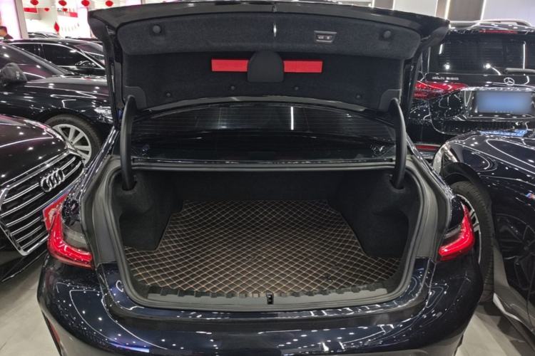 Used BMW 3 Series 2024 325Li M Sport Package Trunk