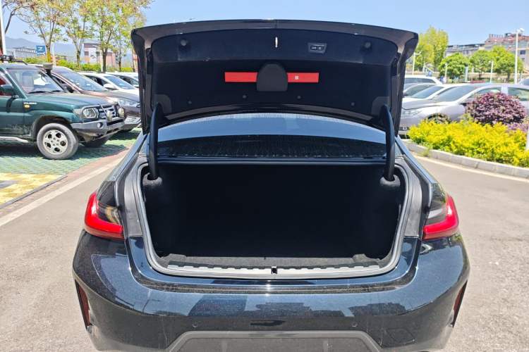 Used BMW 3 Series 2024 325Li M Sport Night Edition Package Trunk