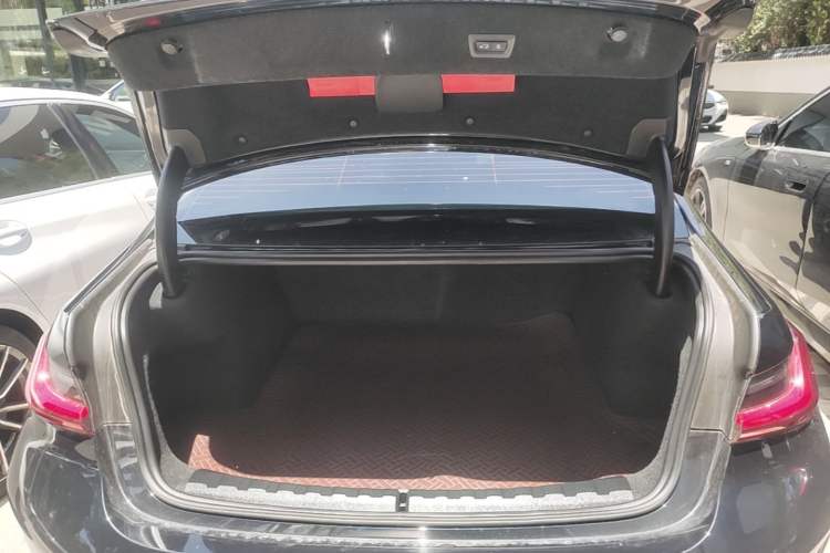 Used BMW 3 Series 2024 325Li M Sport Night Edition Package Trunk