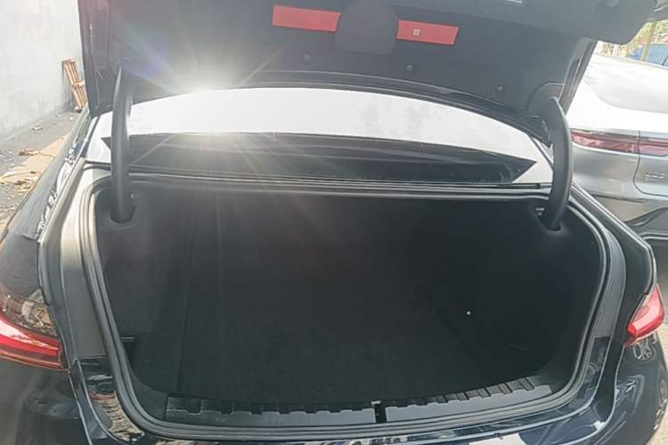 Used BMW 3 Series 2024 325Li M Sport Night Edition Package Trunk