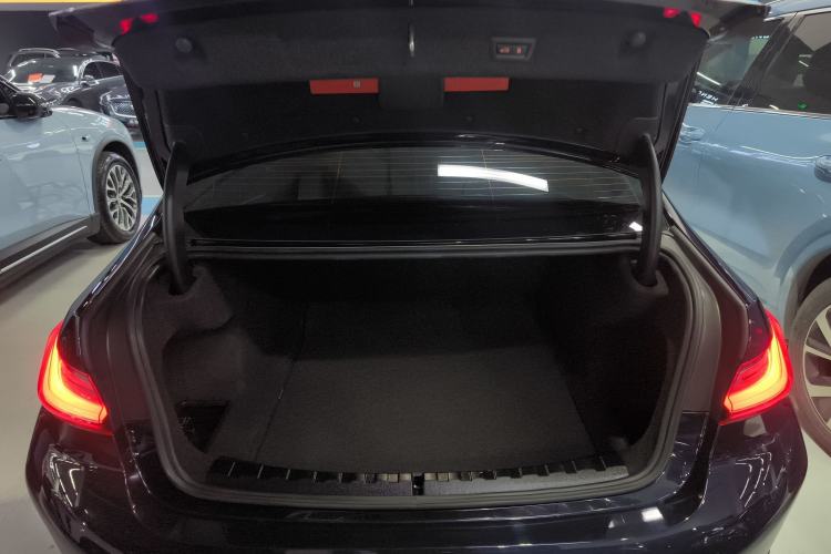 Used BMW 3 Series 2024 325Li M Sport Night Edition Package Trunk