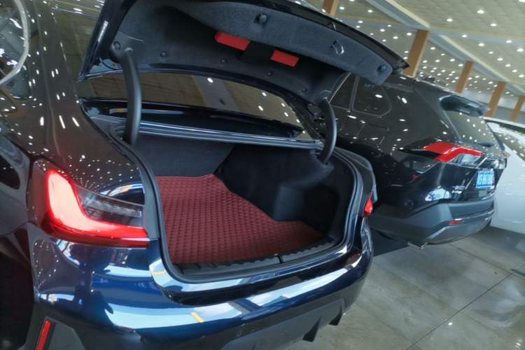 Used BMW 3 Series 2024 320Li M Sport Package Trunk