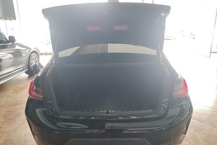 Used BMW 3 Series 2024 330Li M Sport Night Edition Package Trunk