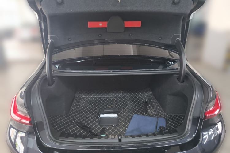Used BMW 3 Series 2024 320Li M Sport Package Trunk