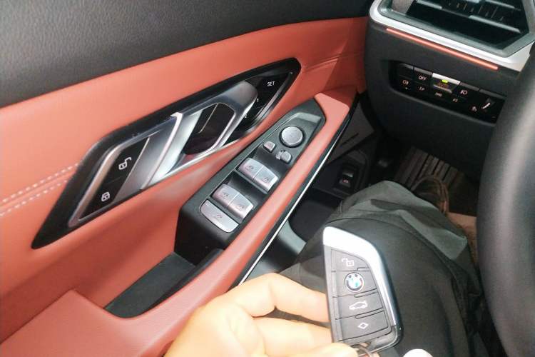 Used BMW 3 Series 2024 325Li M Sport Night Edition Package Vehicle Key