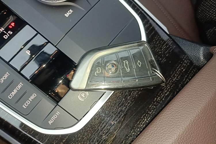 Used BMW 3 Series 2024 325Li M Sport Package Vehicle Key