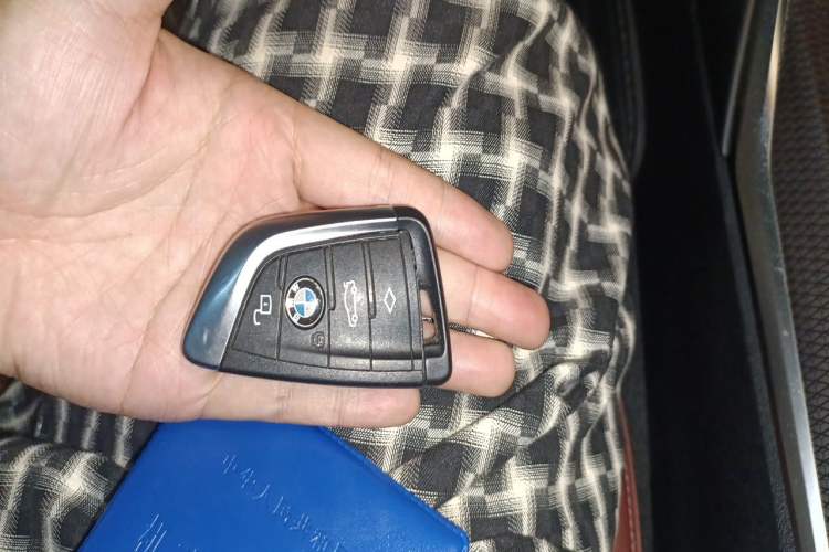 Used BMW 3 Series 2024 330Li M Sport Night Edition Package Vehicle Key