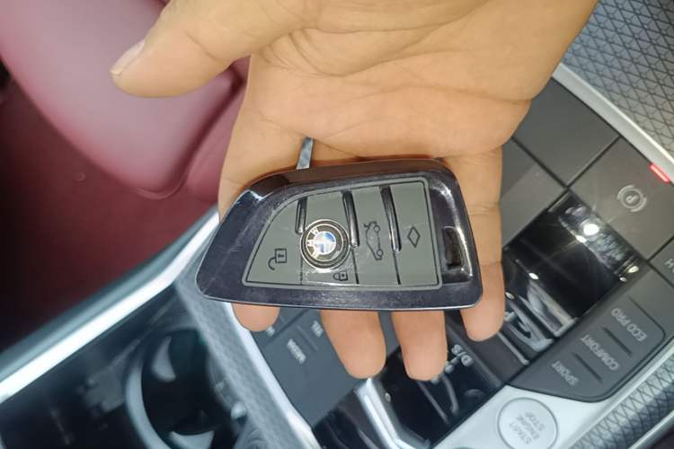 Used BMW 3 Series 2024 325Li M Sport Night Edition Package Vehicle Key