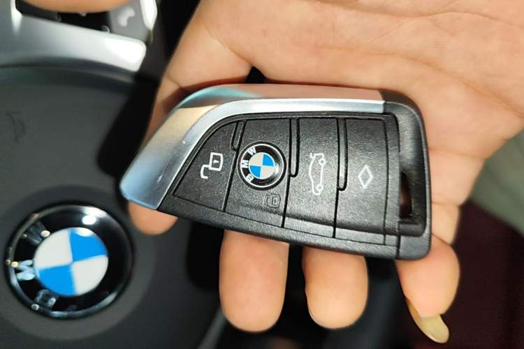 Used BMW 3 Series 2024 325Li M Sport Package Vehicle Key