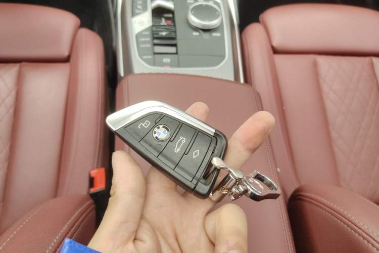 Used BMW 3 Series 2024 325Li M Sport Night Edition Package Vehicle Key