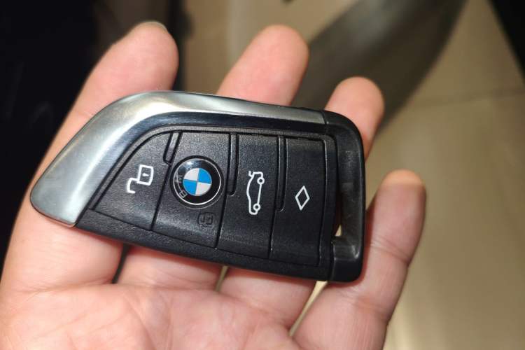 Used BMW 3 Series 2024 325i M Sport Night Edition Package Vehicle Key