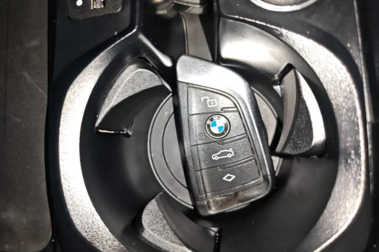 Used BMW 3 Series 2024 325Li M Sport Night Edition Package Vehicle Key