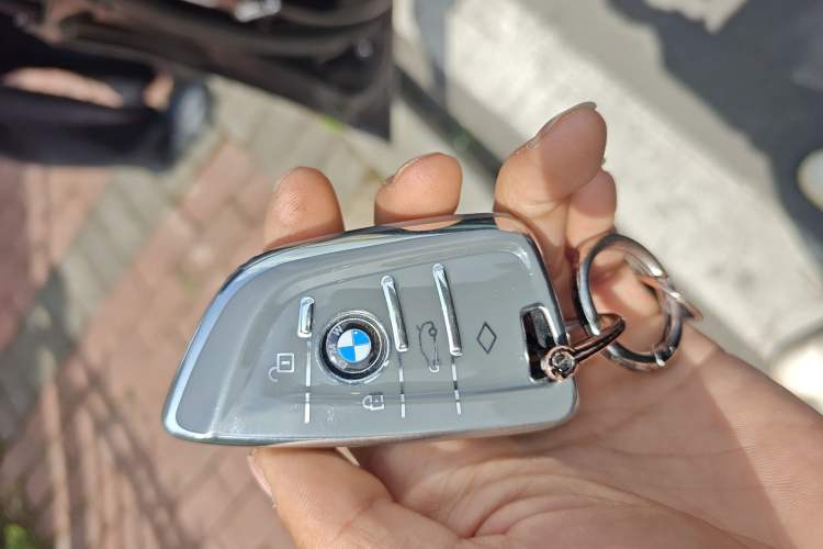 Used BMW 3 Series 2024 325Li M Sport Night Edition Package Vehicle Key