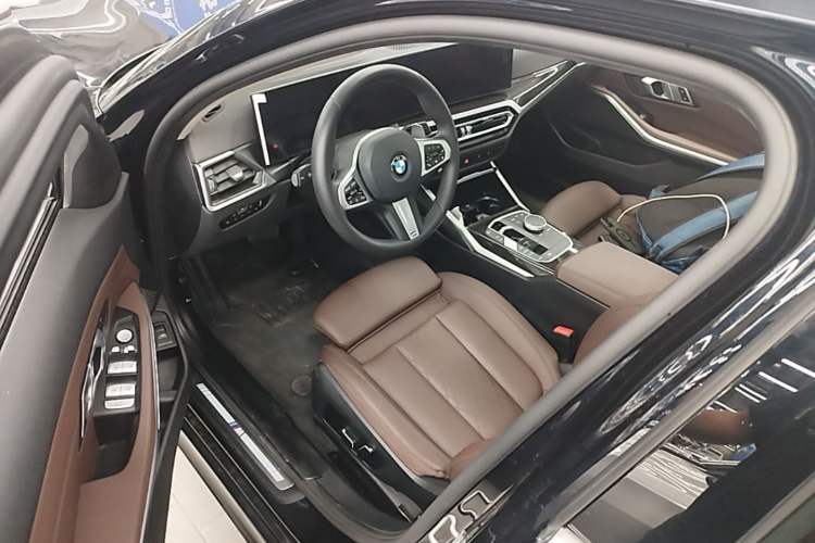 Used BMW 3 Series 2024 325Li M Sport Package Driver Seat