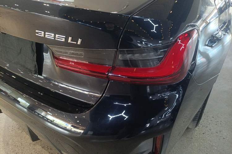 Used BMW 3 Series 2024 325Li M Sport Package Exterior 3