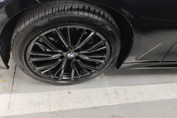 Used BMW 3 Series 2024 325Li M Sport Night Edition Package Exterior 4