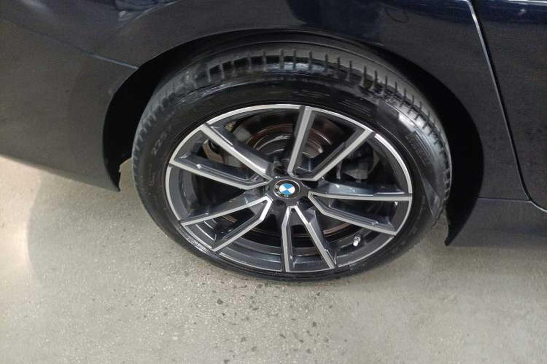Used BMW 3 Series 2024 325Li M Sport Package Exterior 5