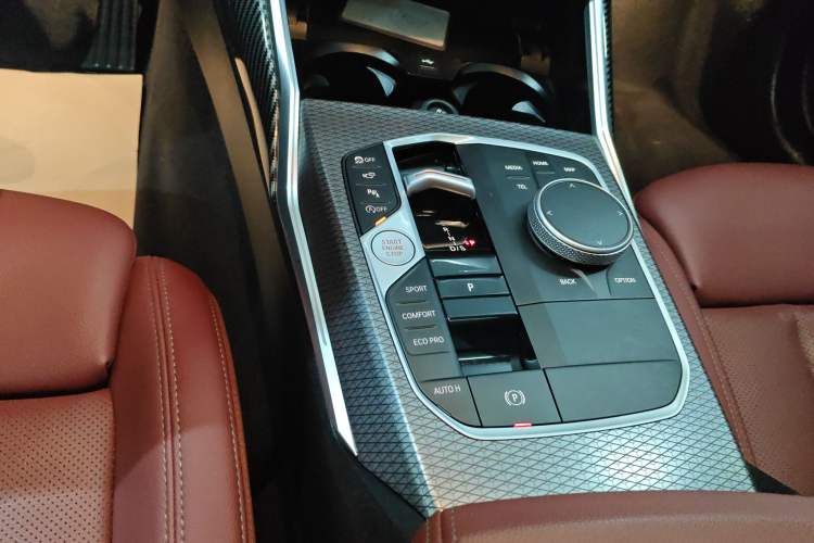Used BMW 3 Series 2024 325Li M Sport Night Edition Package Gear Lever