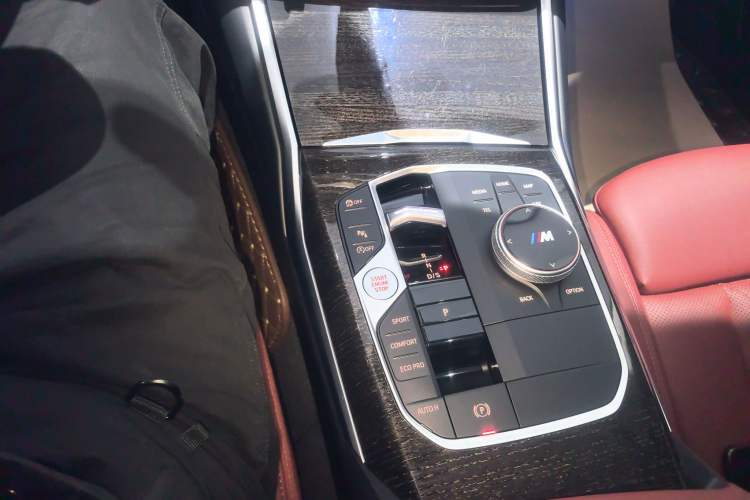 Used BMW 3 Series 2024 325Li M Sport Package Gear Lever