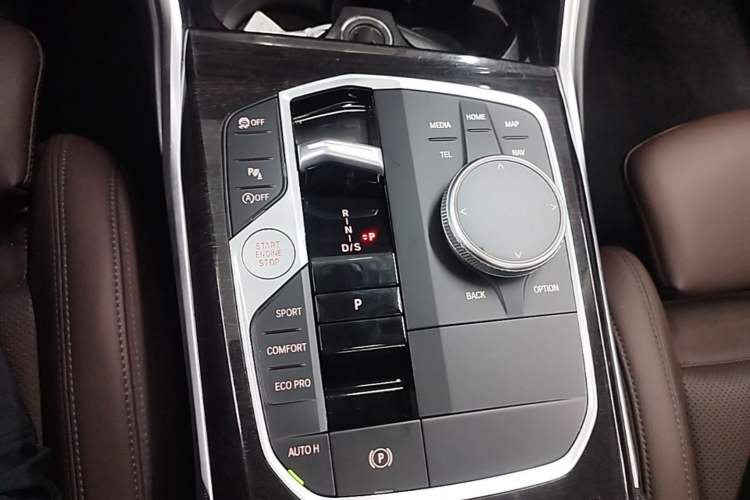 Used BMW 3 Series 2024 325Li M Sport Package Gear Lever