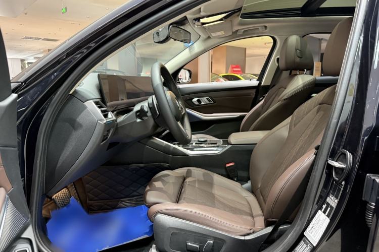 Used BMW 3 Series 2024 325Li M Sport Package Interior 3