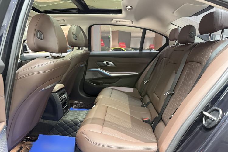 Used BMW 3 Series 2024 325Li M Sport Package Interior 4