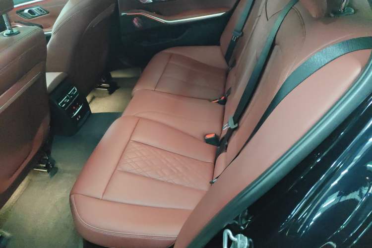 Used BMW 3 Series 2024 325Li M Sport Night Edition Package Left Rear Seat