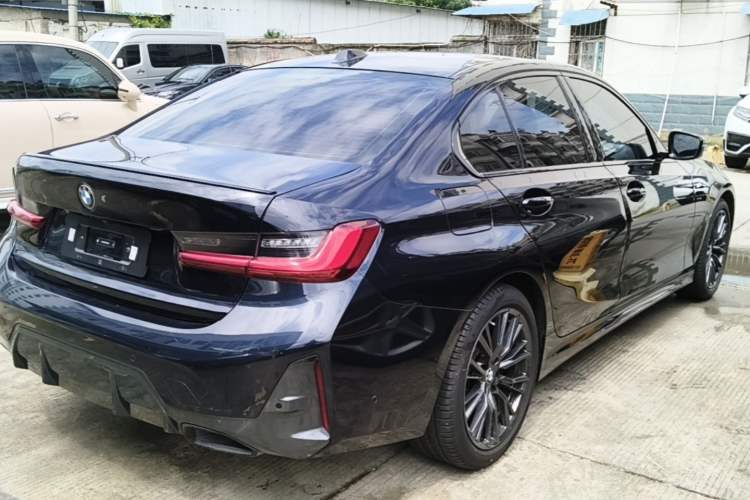 Used BMW 3 Series 2024 325i M Sport Night Edition Package Rear Right 45 Deg