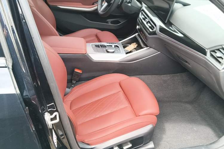 Used BMW 3 Series 2024 325i M Sport Night Edition Package Right Front Seat