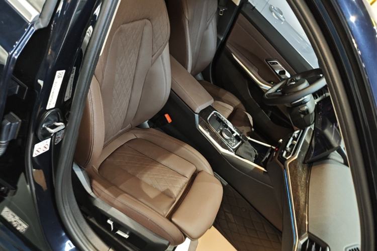 Used BMW 3 Series 2024 325Li M Sport Package Right Front Seat