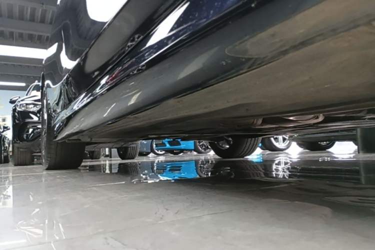 Used BMW 3 Series 2024 325Li M Sport Night Edition Package Right Side Sill