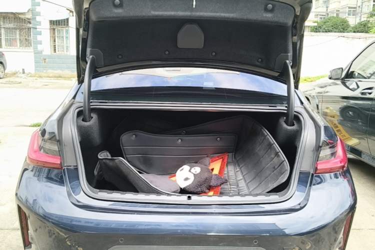 Used BMW 3 Series 2024 325i M Sport Night Edition Package Trunk