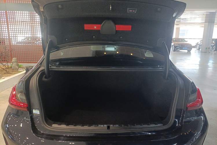 Used BMW 3 Series 2024 325Li M Sport Package Trunk